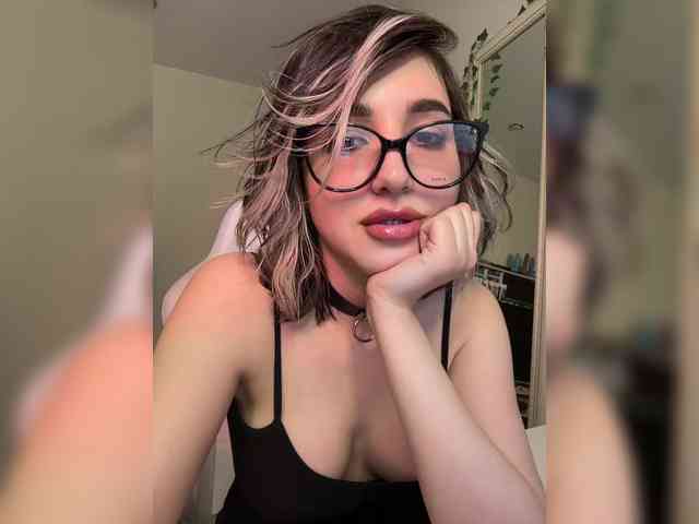 xxx chat room YoloLove