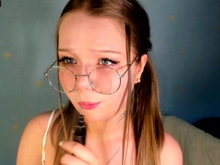 MelMooon Porn Show