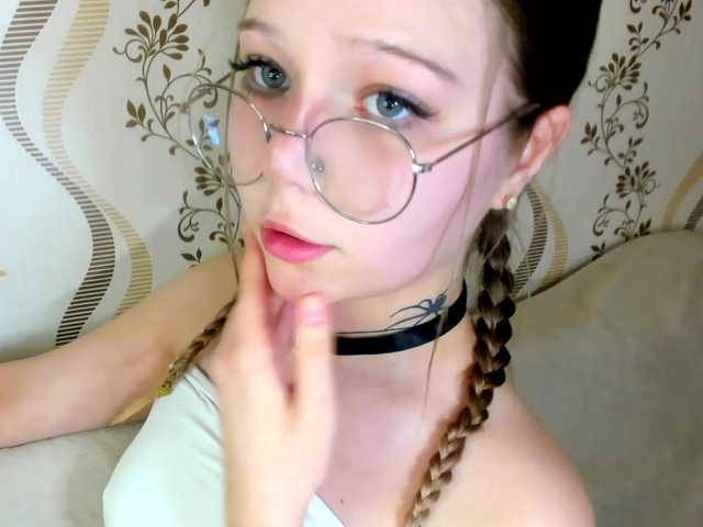 MelMooon from BongaCams is Freechat