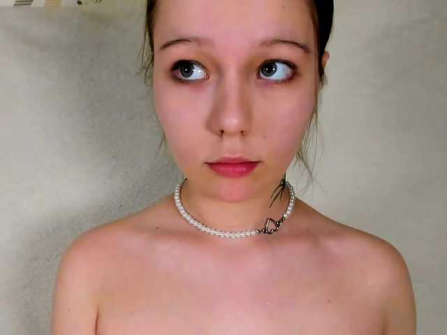 MelMooon's BongaCams show and profile