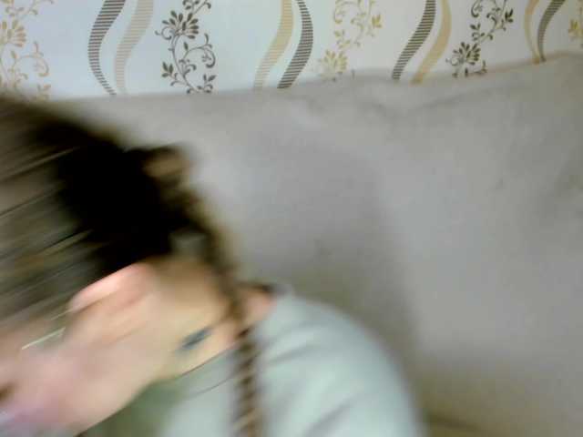 MelMooon's BongaCams show and profile