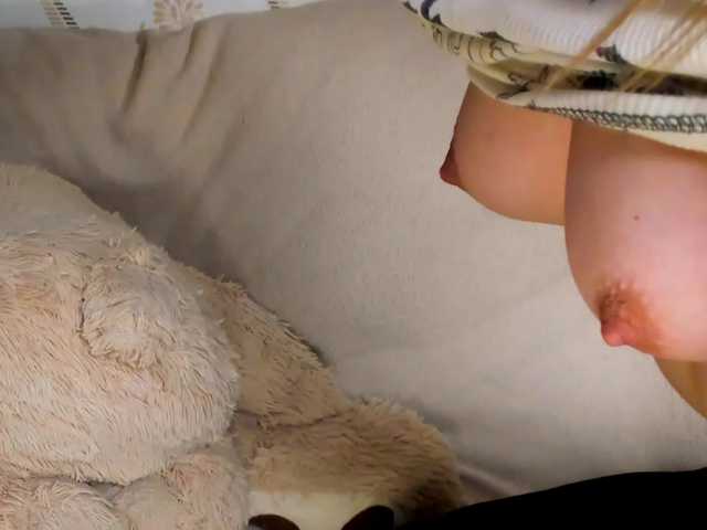 MelMooon's BongaCams show and profile