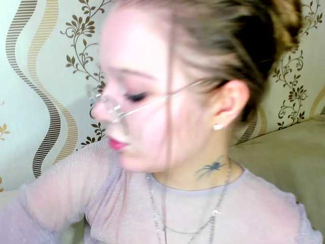 MelMooon from BongaCams is Freechat