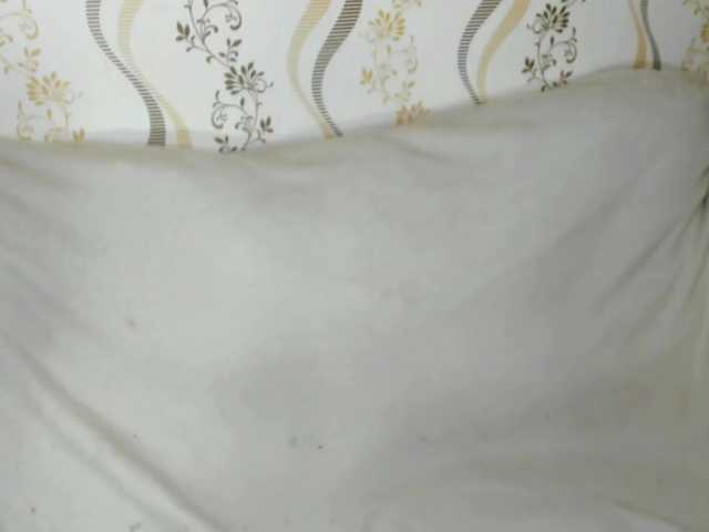 MelMooon's BongaCams show and profile