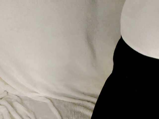 MelMooon's BongaCams show and profile