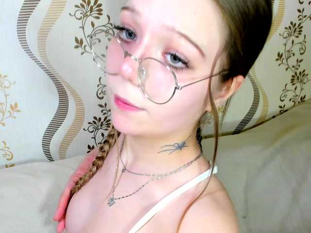 MelMooon from BongaCams is Freechat