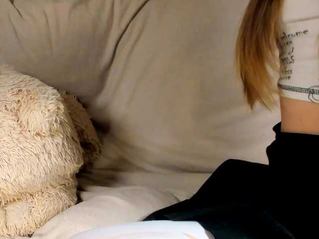 MelMooon's BongaCams show and profile