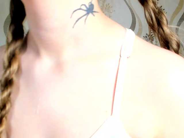 MelMooon from BongaCams is Freechat