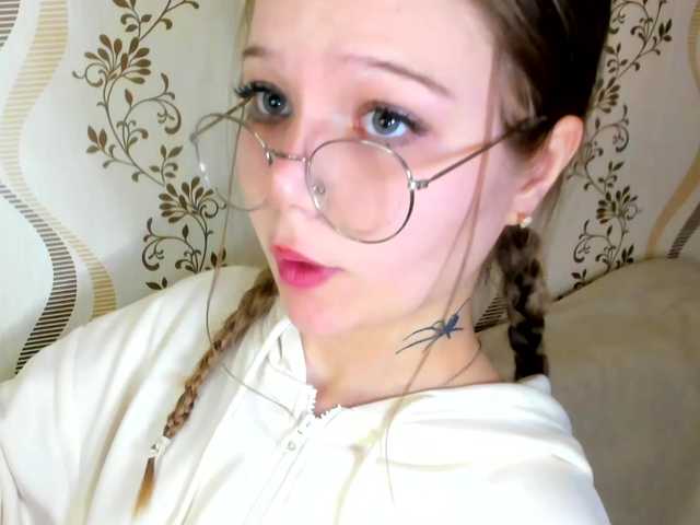 MelMooon from BongaCams is Freechat