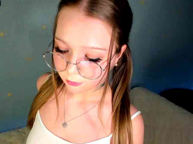 MelMooon webcam