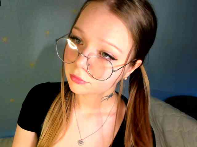 MelMooon webcam