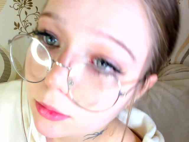 MelMooon webcam