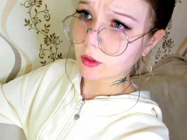 MelMooon webcam
