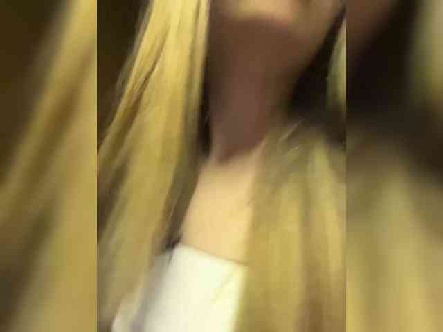 MelMooon webcam