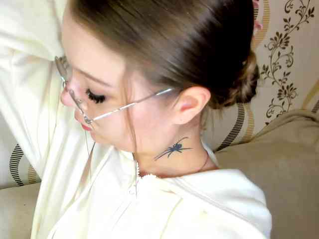 MelMooon webcam