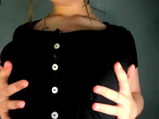 MelMooon webcam