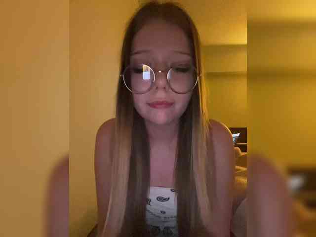 MelMooon webcam