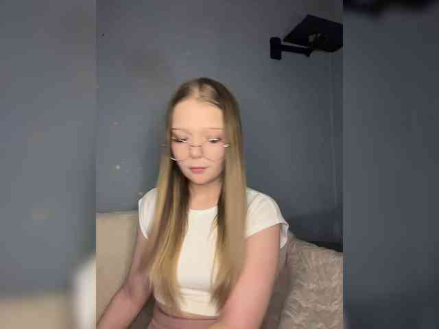 MelMooon webcam