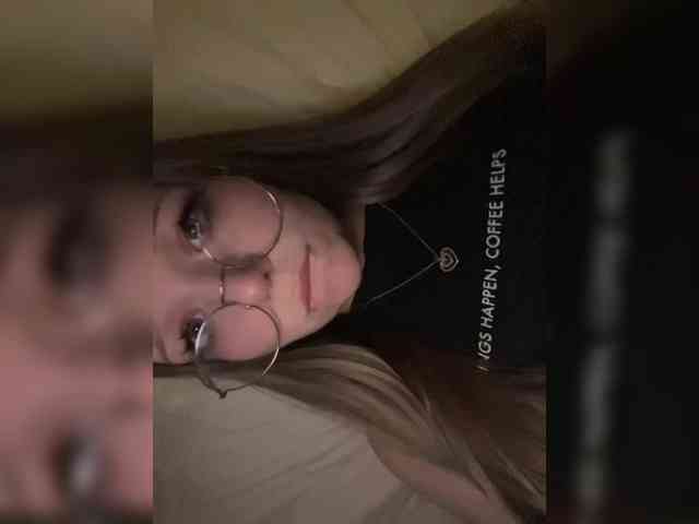 MelMooon webcam