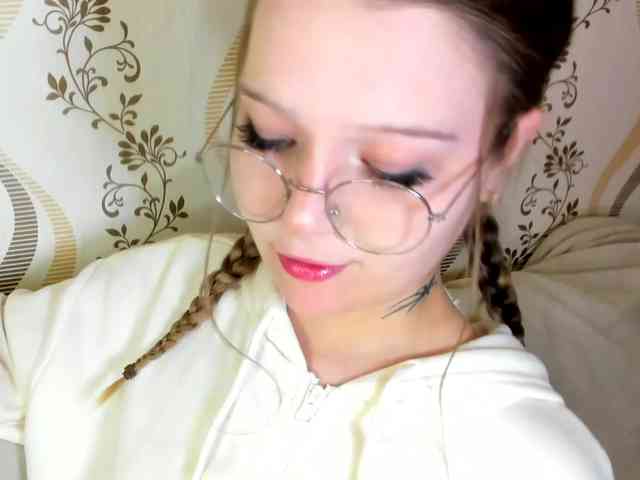 MelMooon webcam