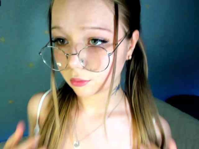 MelMooon webcam