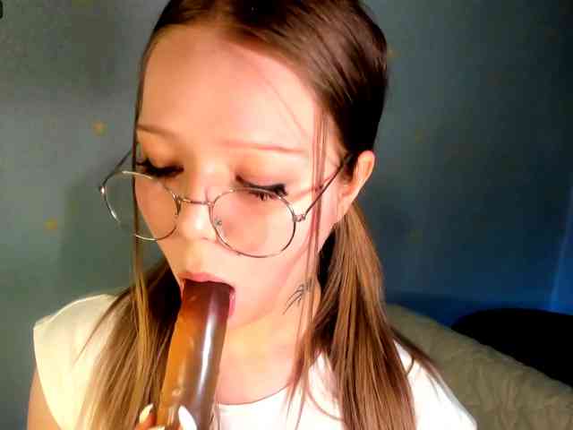 MelMooon webcam