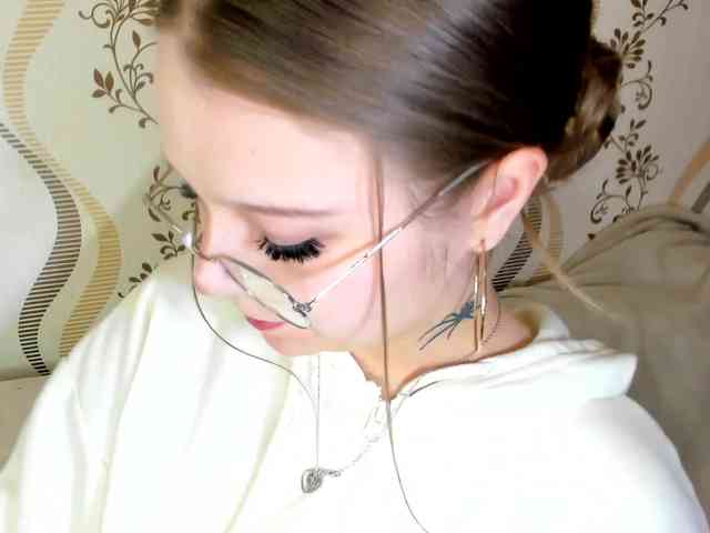 MelMooon webcam