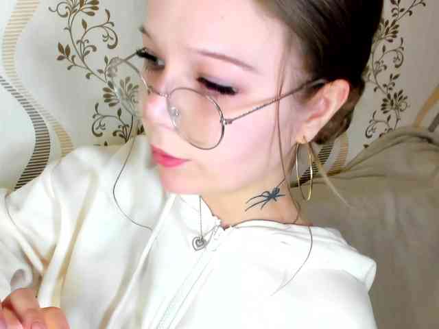MelMooon webcam