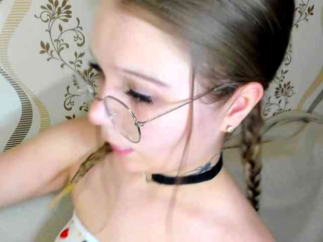 MelMooon webcam