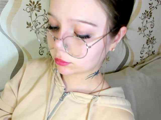 MelMooon webcam