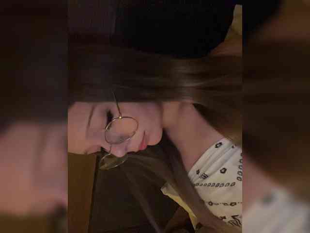 MelMooon webcam