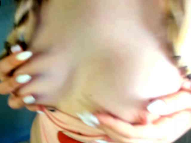 MelMooon webcam