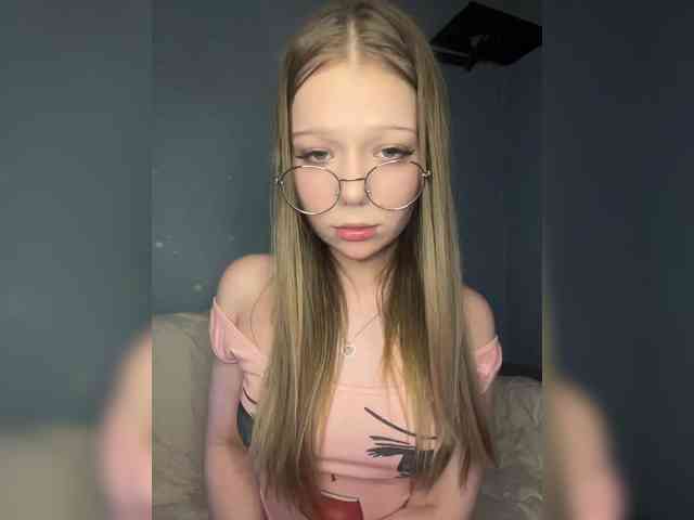 MelMooon webcam