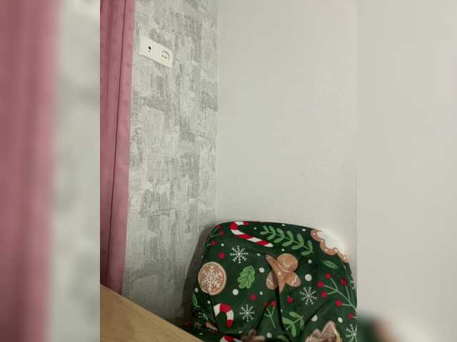 le modèle SonyaMood est en webcam porno dans un show sur le site bongacams, il possède les tags suivants: White/Caucasian,Brunette,Shaved