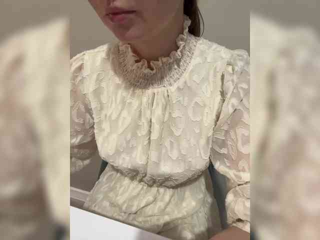 LanaDL18 webcam