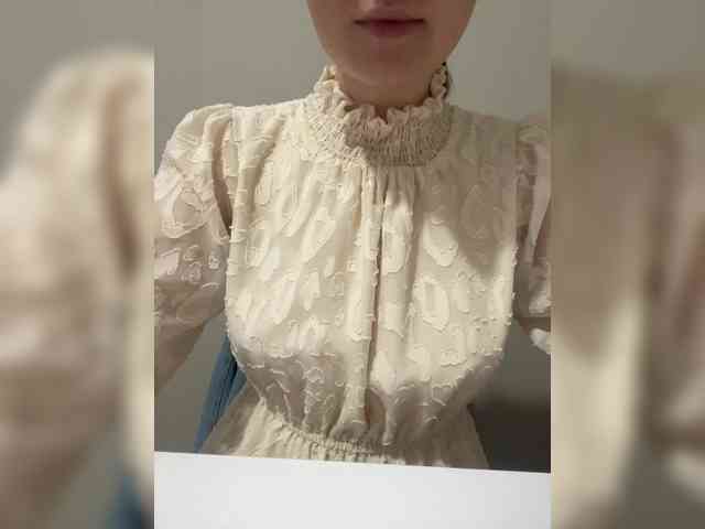 LanaDL18 webcam