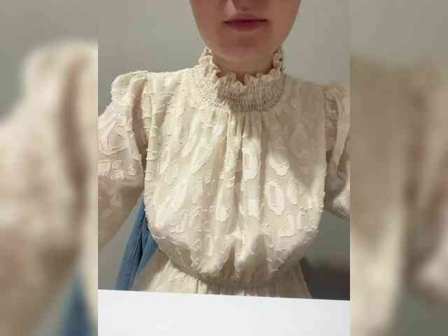 LanaDL18 webcam