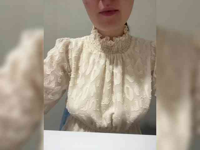 LanaDL18 webcam
