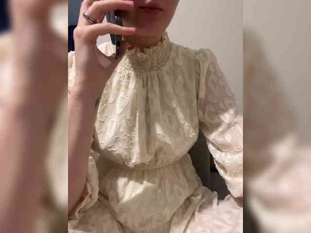 LanaDL18 webcam