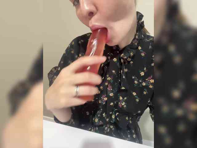 LanaDL18 webcam