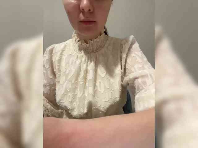 LanaDL18 webcam