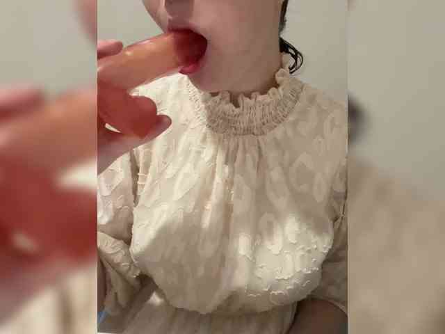 LanaDL18 webcam