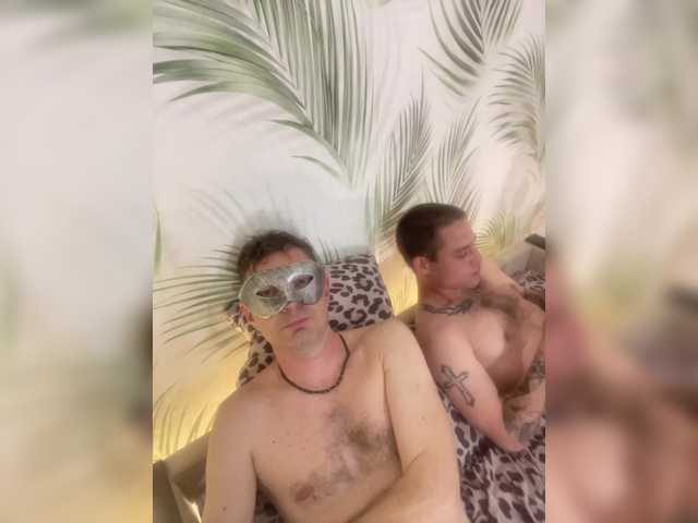 Oyster-lemon live cam