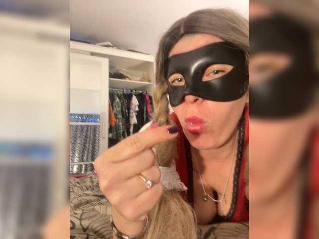 Oyster-lemon's BongaCams show and profile