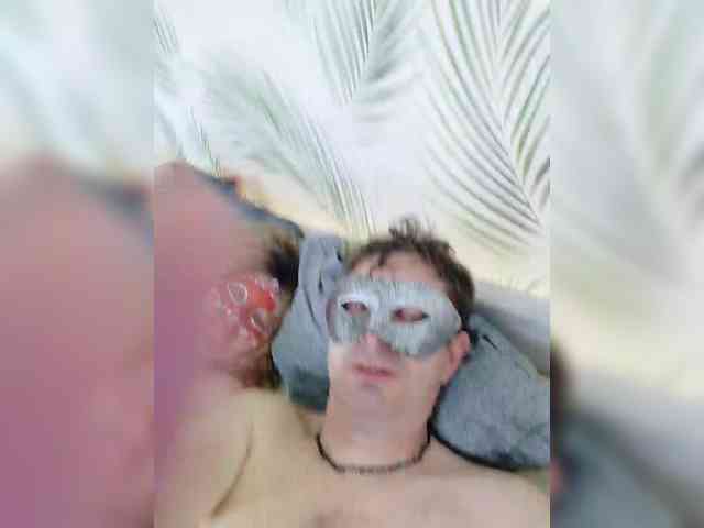 Oyster-lemon webcam
