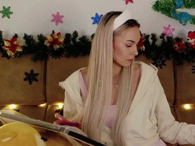 Katerina-space's BongaCams show and profile