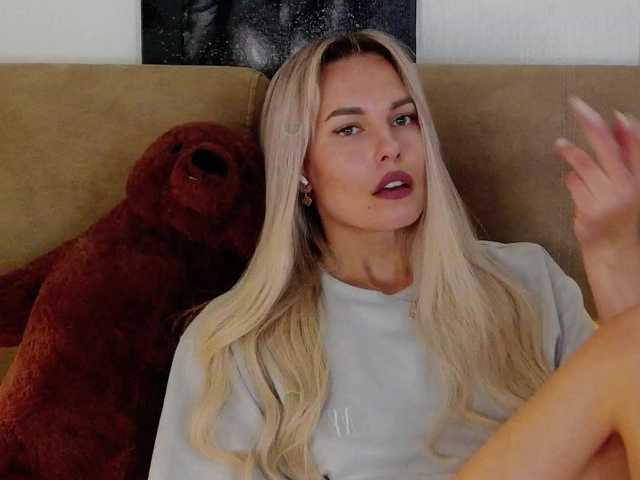 Katerina-space's BongaCams show and profile