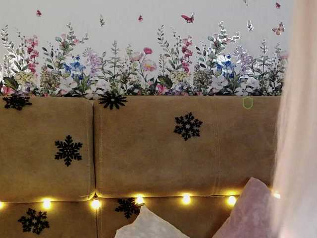 Katerina-space's BongaCams show and profile