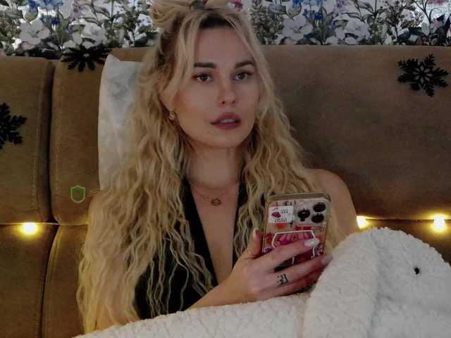 Katerina-space's BongaCams show and profile