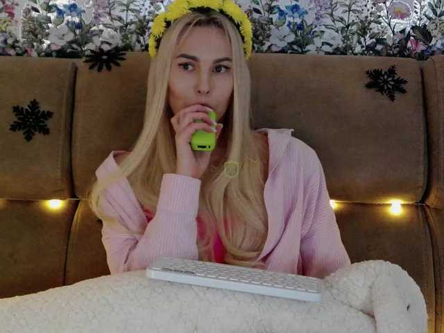 Katerina-space's BongaCams show and profile